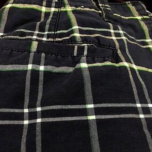 AEROPOSTALE Mens Flat Front Navy Blue Green Plaid Longer Length Shorts Sz 31